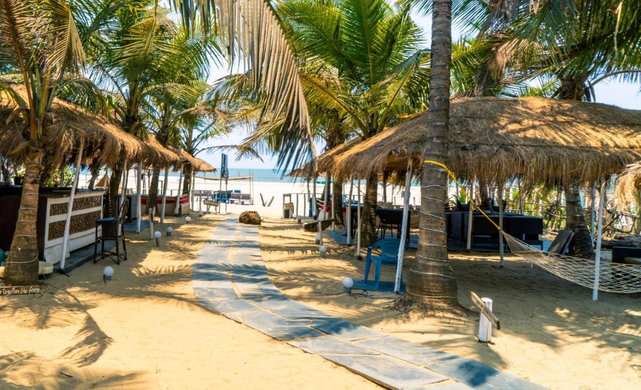 Village Susegat Beach Resort Morjim Exterior foto